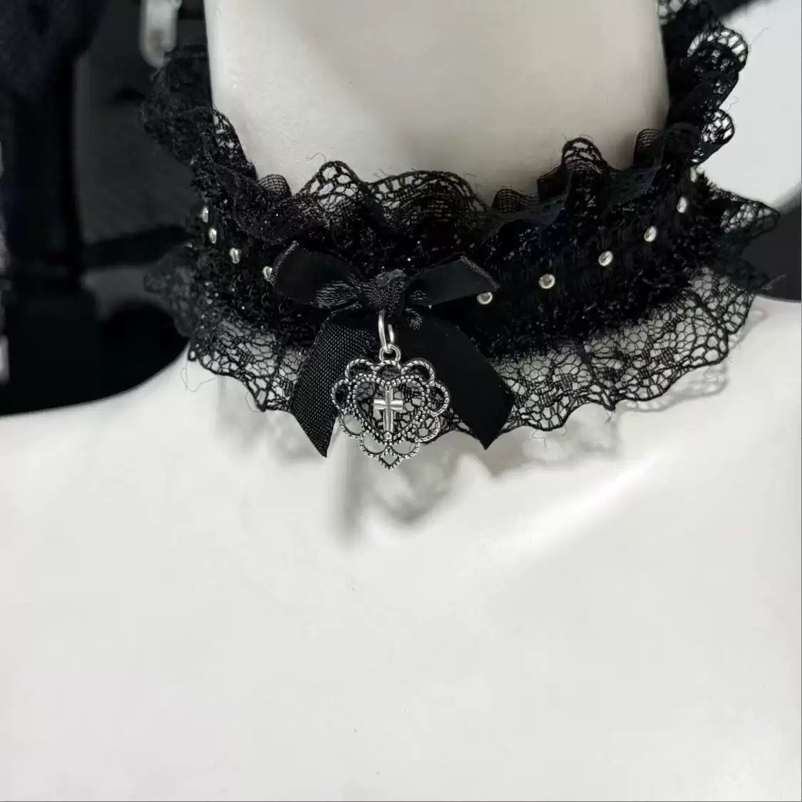 고스 블랙 레이스 초커, 리본 & 십자가 하트 펜던트, - Magnetic Clasp Cosplay 리뷰 및 가격